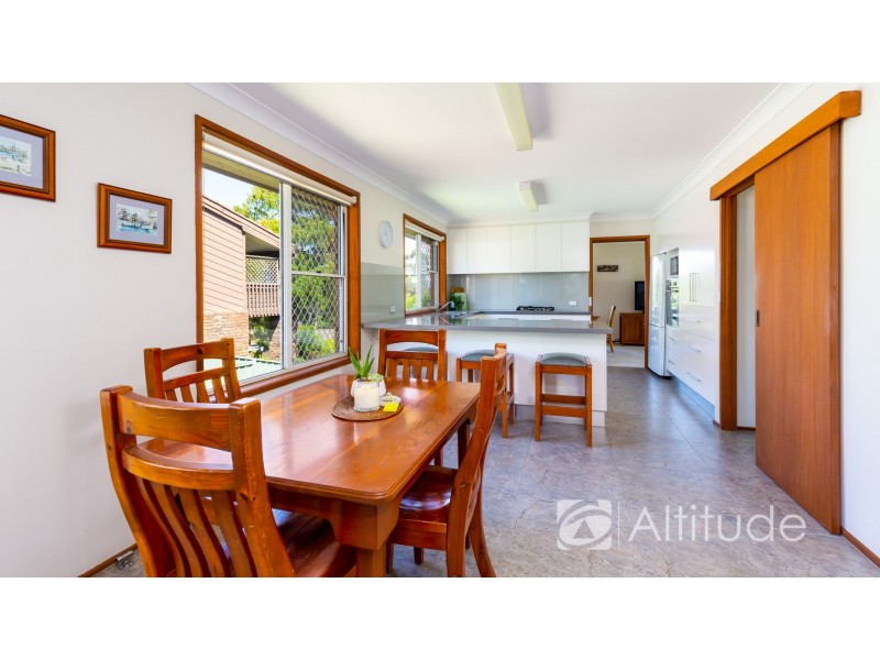 2 Clare Close, Eleebana NSW 2282