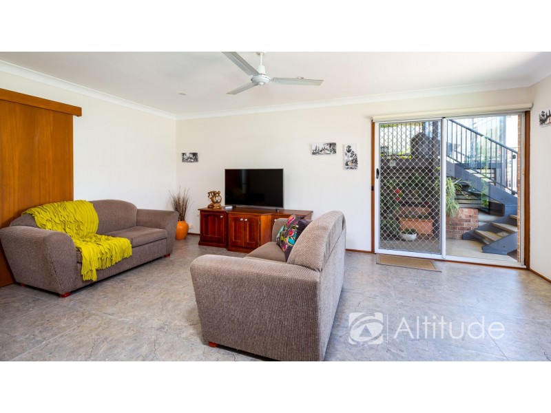 2 Clare Close, Eleebana NSW 2282