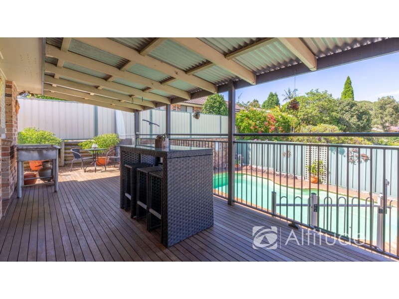 2 Clare Close, Eleebana NSW 2282