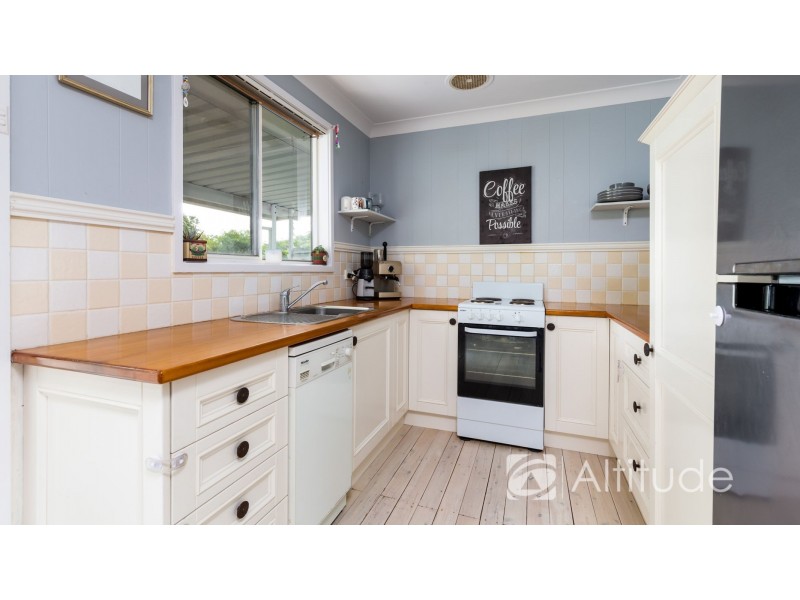 22 Sandra Street, Fennell Bay NSW 2283