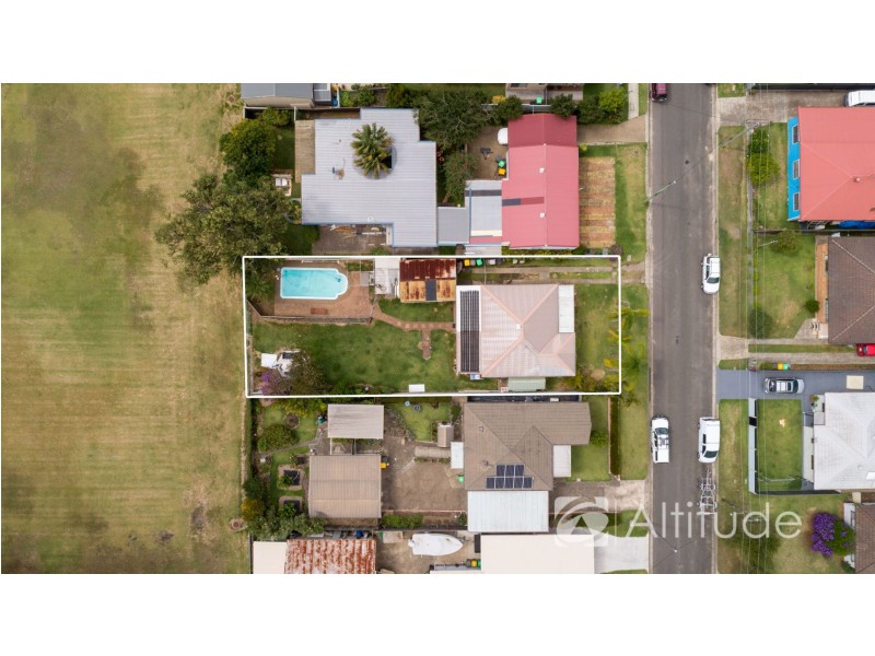 12 St Johns Drive, Croudace Bay NSW 2280