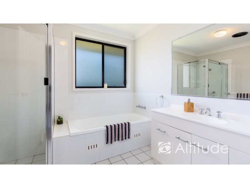 39 Wigeon Chase, Cameron Park NSW 2285