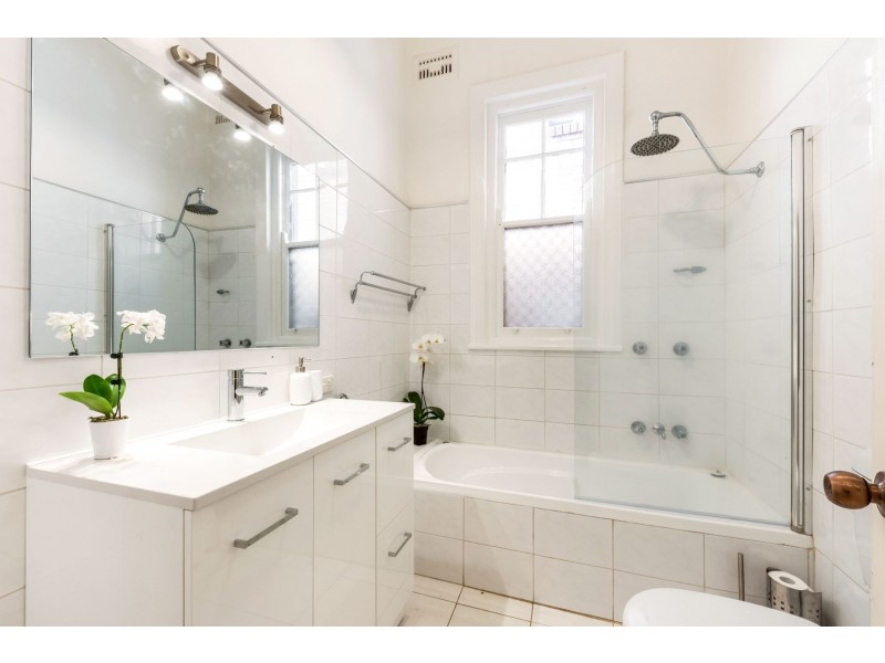 213 Denison Street, Broadmeadow NSW 2292