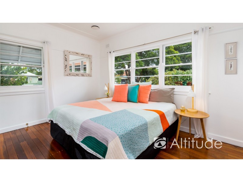 18 Scholey Street, Mayfield NSW 2304