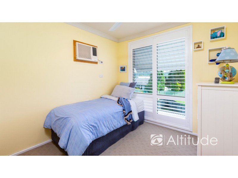 8 Palm Court, Warners Bay NSW 2282