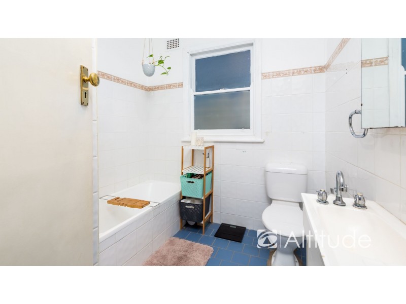 8 Charles Street, Cardiff NSW 2285