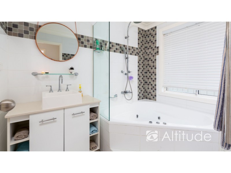 16 Lindale Way, Lakelands NSW 2282