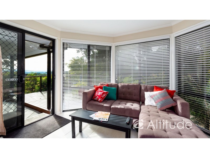 16 Burrawang Boulevard, Toronto NSW 2283