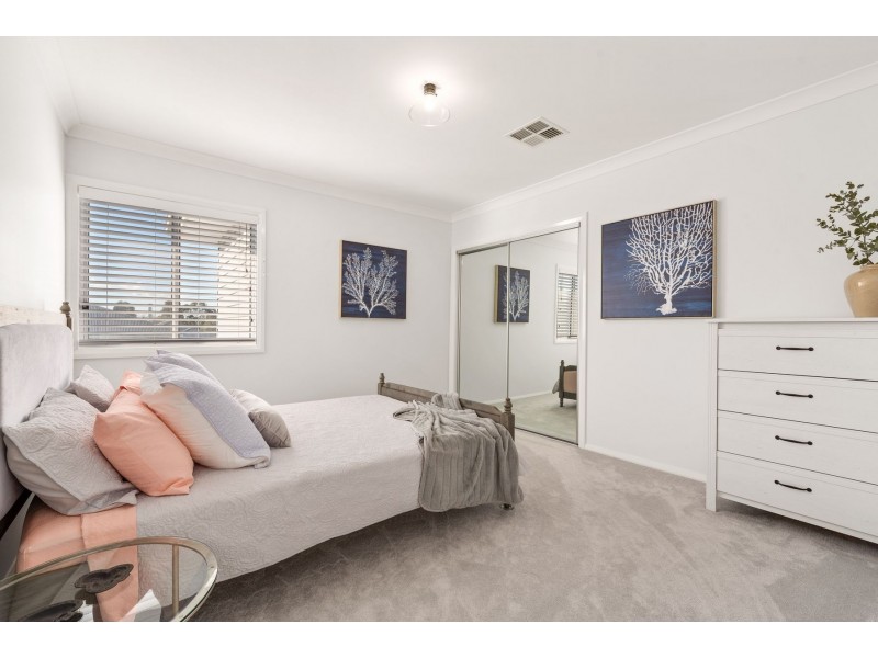 10 Kariba Close, Macquarie Hills NSW 2285