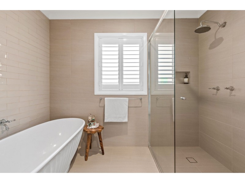 10 Kariba Close, Macquarie Hills NSW 2285