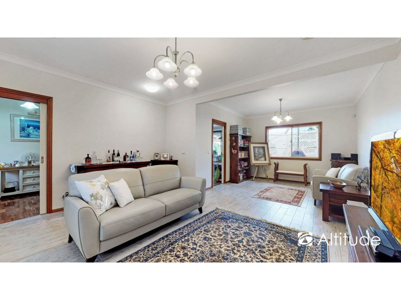 10 Warwick Way, Valentine NSW 2280