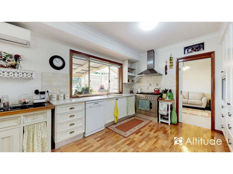 10 Warwick Way, Valentine NSW 2280