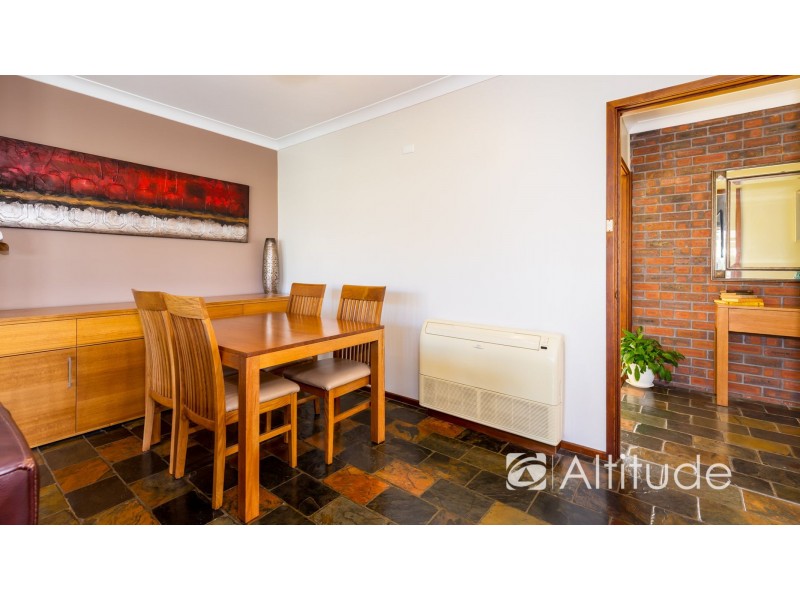 1 Amsdale Avenue, Macquarie Hills NSW 2285