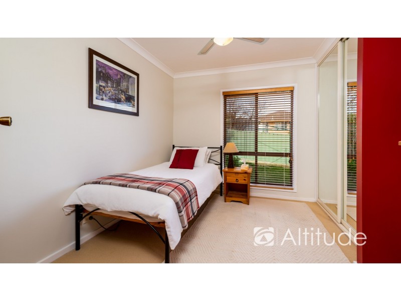 1 Amsdale Avenue, Macquarie Hills NSW 2285