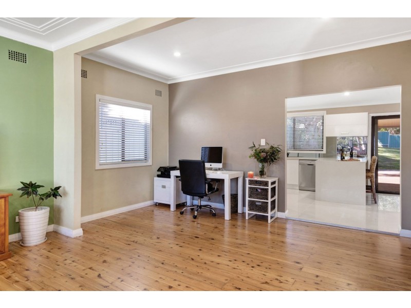 292 Warners Bay Road, Mount Hutton NSW 2290