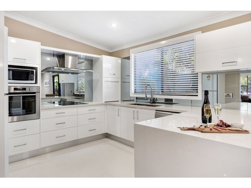 292 Warners Bay Road, Mount Hutton NSW 2290