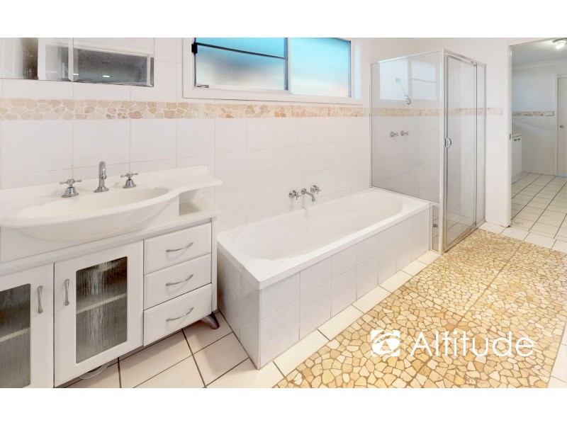 37 East Street, Warners Bay NSW 2282