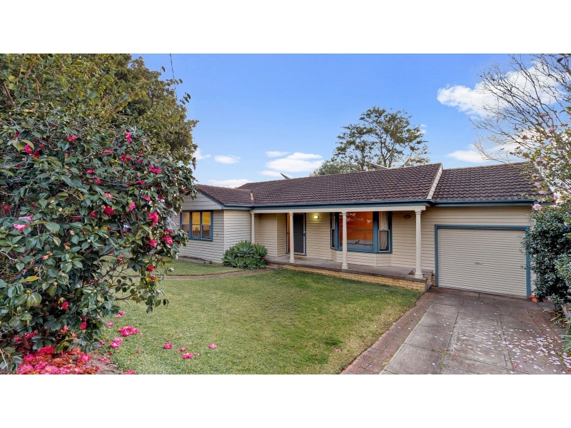 11 Creswell Avenue, Charlestown NSW 2290