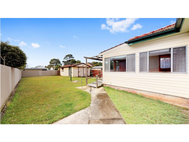 7 Waratah Street, Kahibah NSW 2290