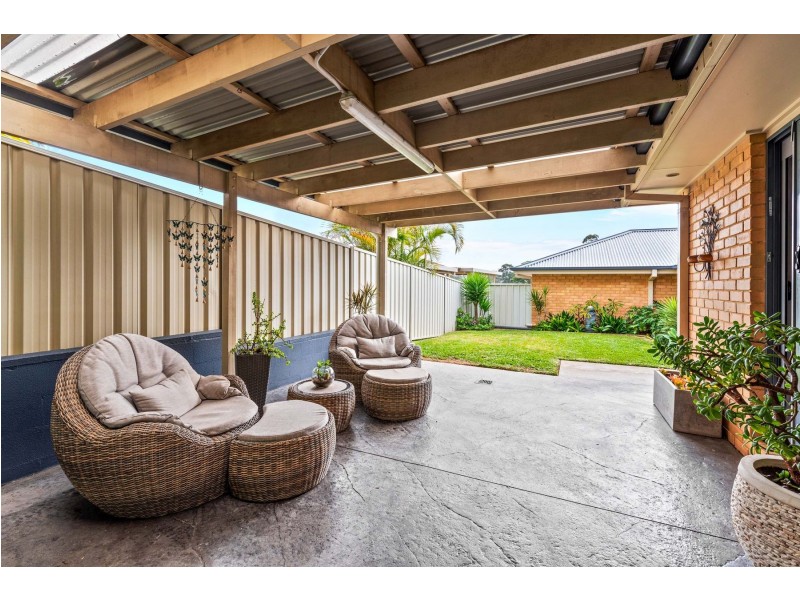 6 Krista Court, Cardiff South NSW 2285