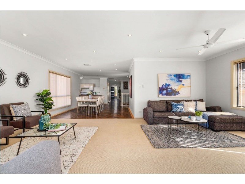 17 Rosebery Avenue, Macquarie Hills NSW 2285