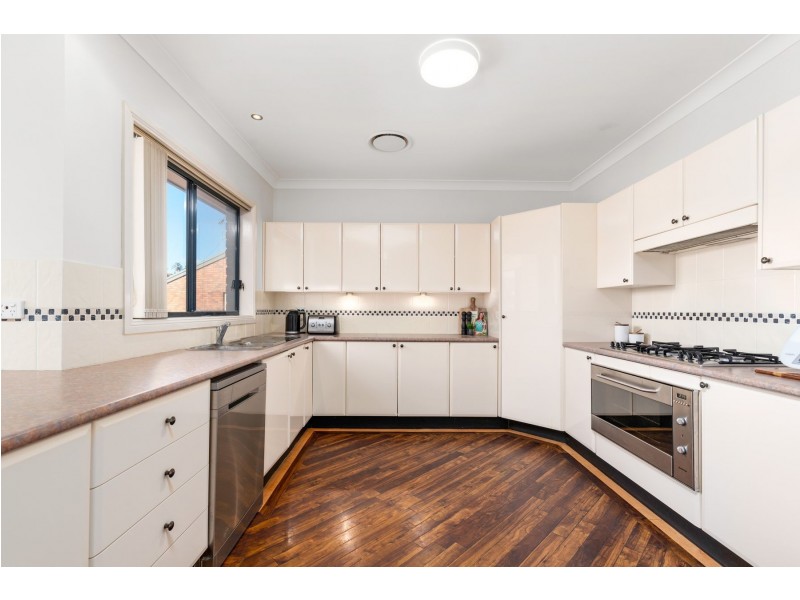 17 Rosebery Avenue, Macquarie Hills NSW 2285