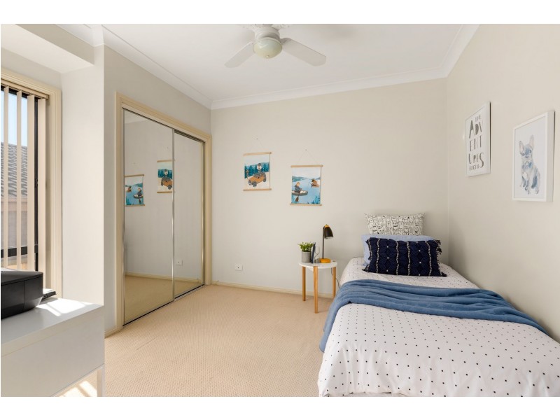 17 Rosebery Avenue, Macquarie Hills NSW 2285