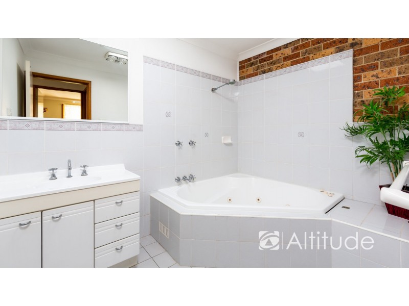 18A Tenille Close, Cameron Park NSW 2285