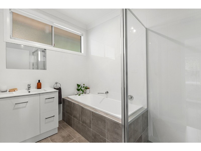 3 Labulla Place, Glendale NSW 2285