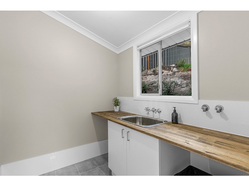 3 Labulla Place, Glendale NSW 2285