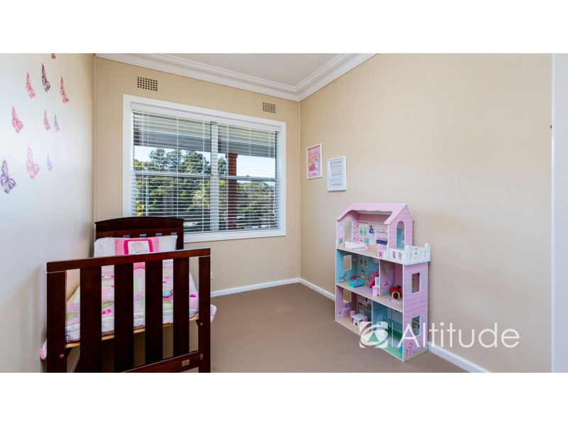 8 Michele Crescent, Glendale NSW 2285