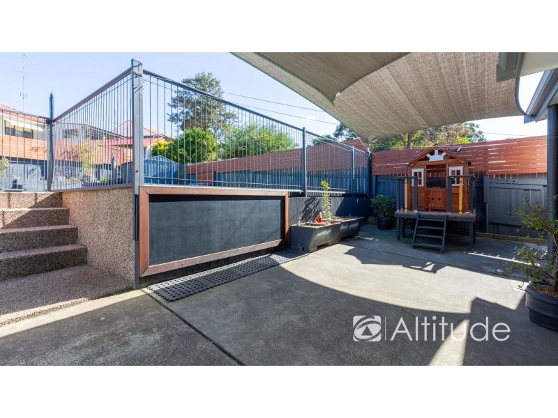 8 Michele Crescent, Glendale NSW 2285