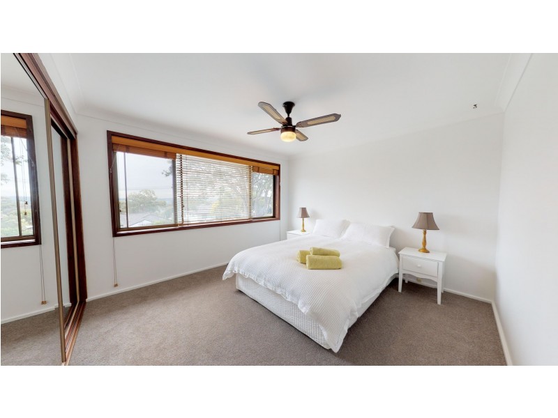 33 Amsdale Avenue, Macquarie Hills NSW 2285