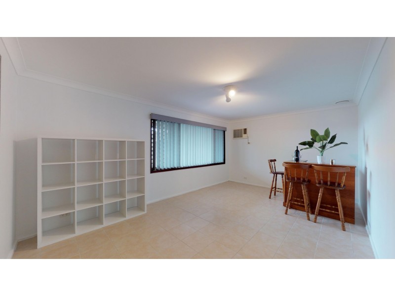 33 Amsdale Avenue, Macquarie Hills NSW 2285