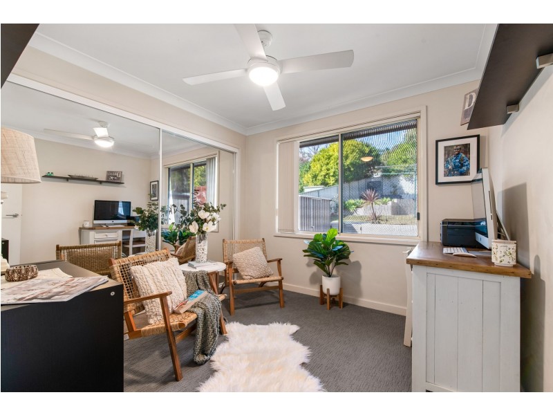 33 Lawson Road, Macquarie Hills NSW 2285