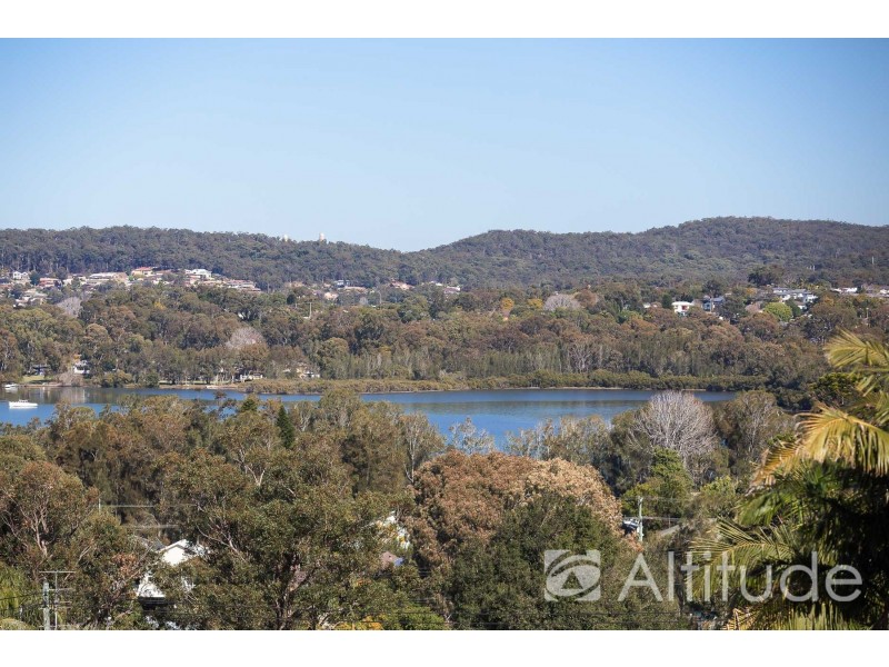 7 Bellevue Lane, Fennell Bay NSW 2283