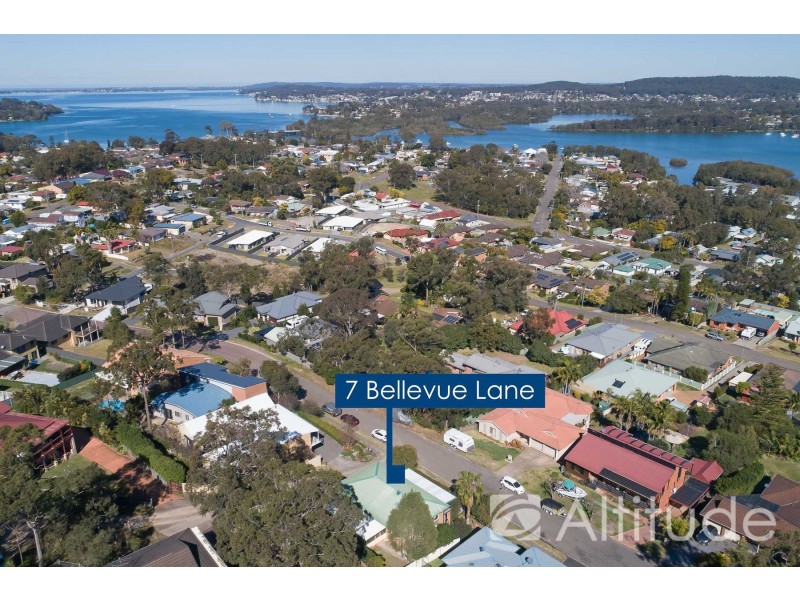 7 Bellevue Lane, Fennell Bay NSW 2283