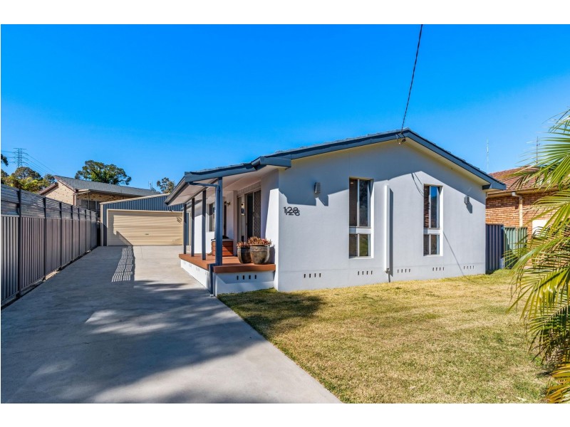 128 Lawson Road, Macquarie Hills NSW 2285