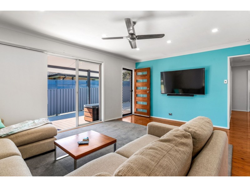 128 Lawson Road, Macquarie Hills NSW 2285