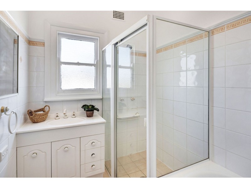 12 Nulkara Street, Belmont North NSW 2280