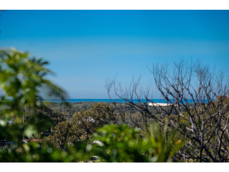 12 Nulkara Street, Belmont North NSW 2280