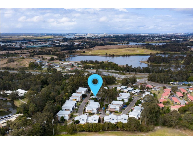 24 Kestrel Circuit, Shortland NSW 2307