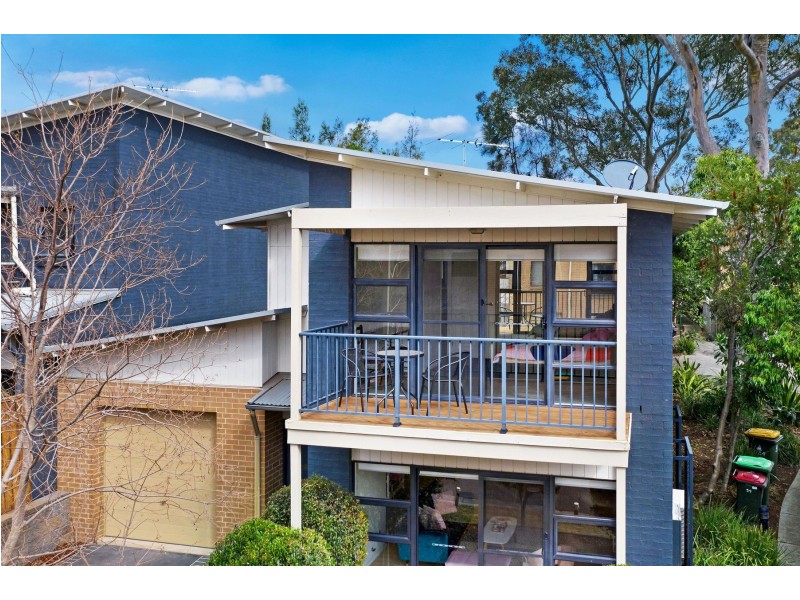 24 Kestrel Circuit, Shortland NSW 2307
