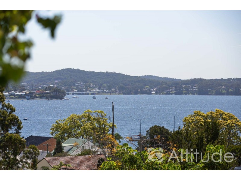 2/1A Dewrang Crescent, Toronto NSW 2283