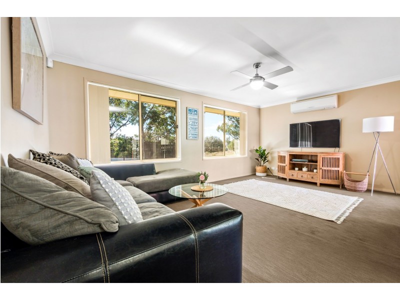 46 Dalmeny Drive, Macquarie Hills NSW 2285