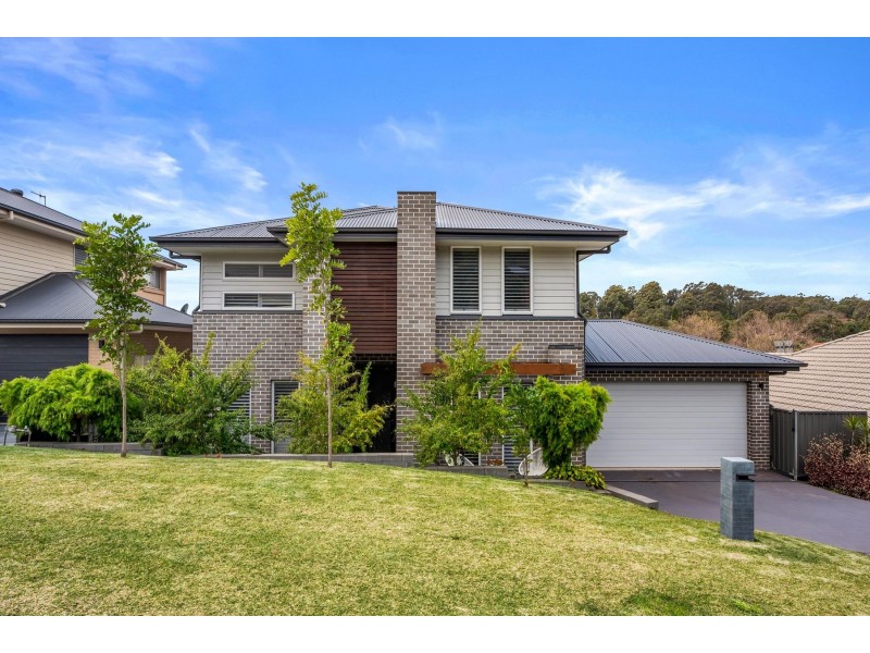 17 Fitzwilliam Circuit, Macquarie Hills NSW 2285