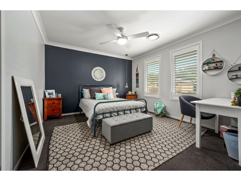 17 Fitzwilliam Circuit, Macquarie Hills NSW 2285
