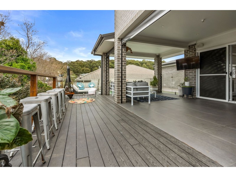 17 Fitzwilliam Circuit, Macquarie Hills NSW 2285