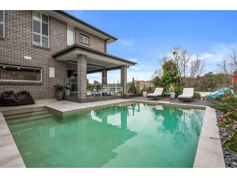 17 Fitzwilliam Circuit, Macquarie Hills NSW 2285