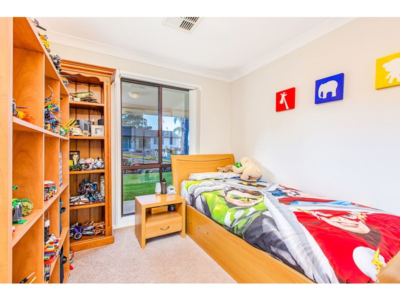 30 Calverton Crescent, Belmont North NSW 2280